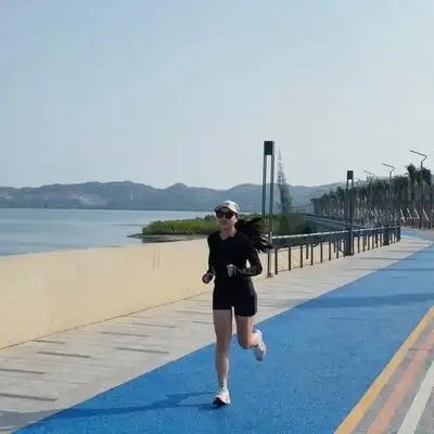 魏英欣